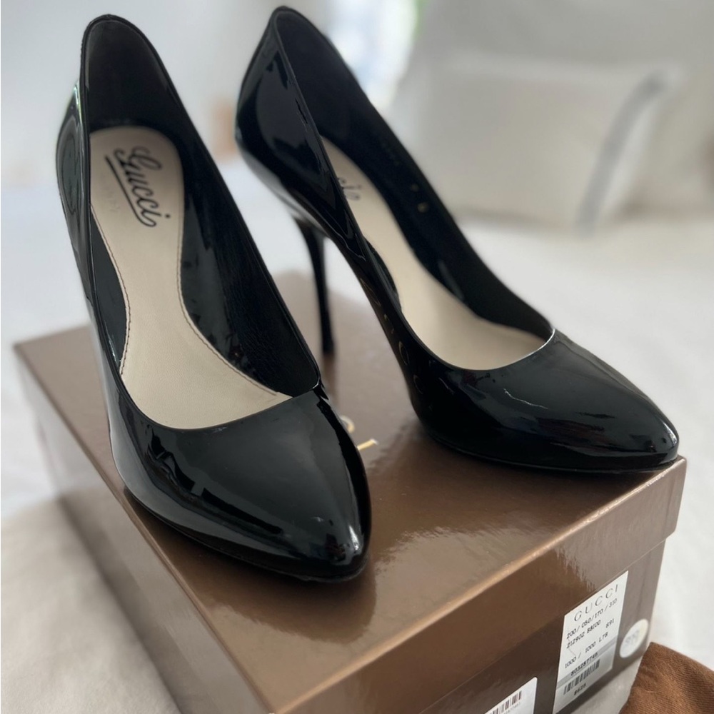 GUCCI Black Patent Leather Heels